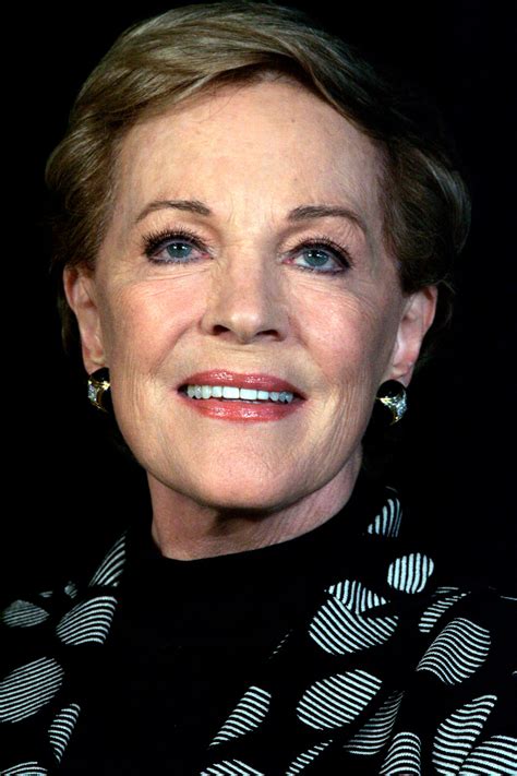 Julie Andrews – Wikipedia